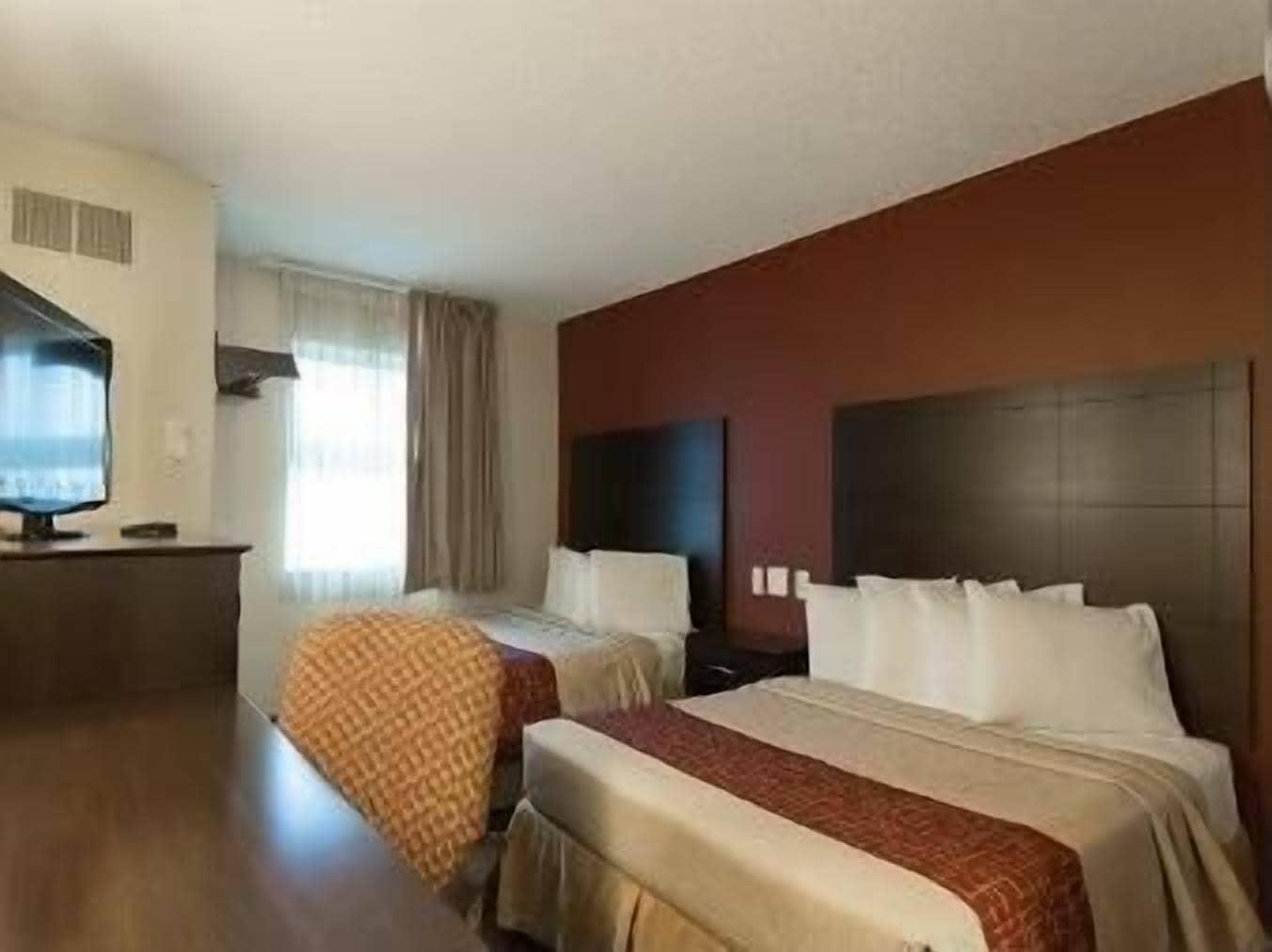 Travelodge By Wyndham Romulus Detroit Airport Ngoại thất bức ảnh