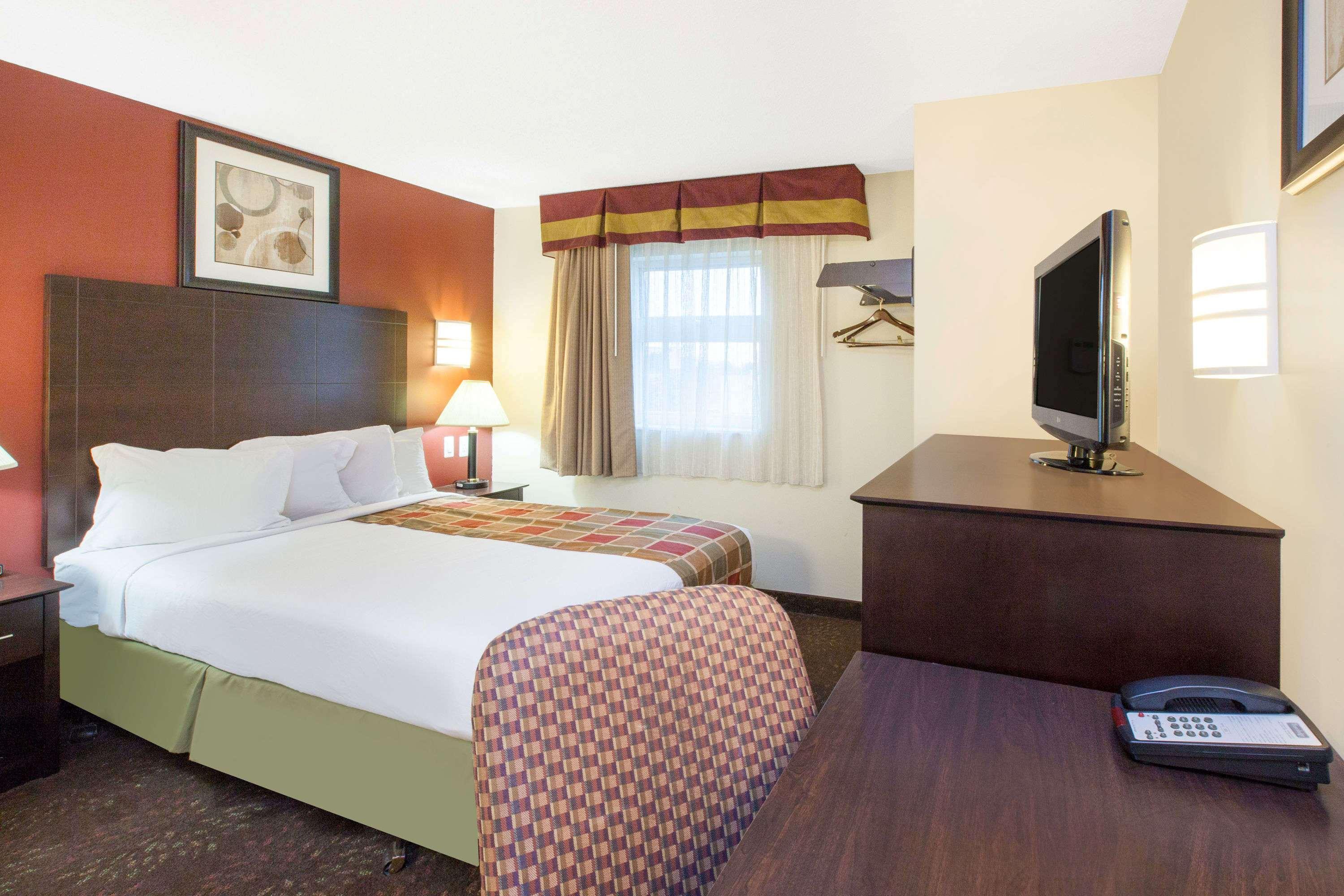 Travelodge By Wyndham Romulus Detroit Airport Ngoại thất bức ảnh